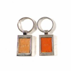 Llavero metálico con piel Nilo color marrón y cuero