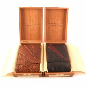 Pitillera piel auténtica NILO en caja de madera