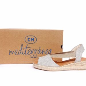 Alpargatas tipo sandalias CM Mediterránea de cuña baja plata