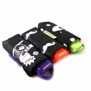 Paraguas plegable Bisetti con estampado color morado, naranja y verde