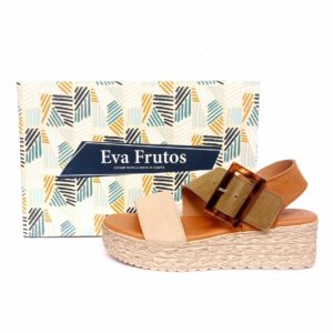 Sandalias de tiras EVA FRUTOS de piso trenzado con cuña y hebilla carey