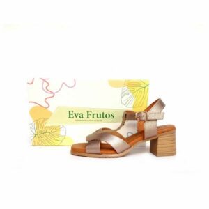 Sandalias de tacón bajo Eva Frutos taupe metalizado