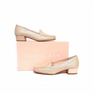 Zapatos tipo mocasín de tacón bajo D'Chicas oro champán
